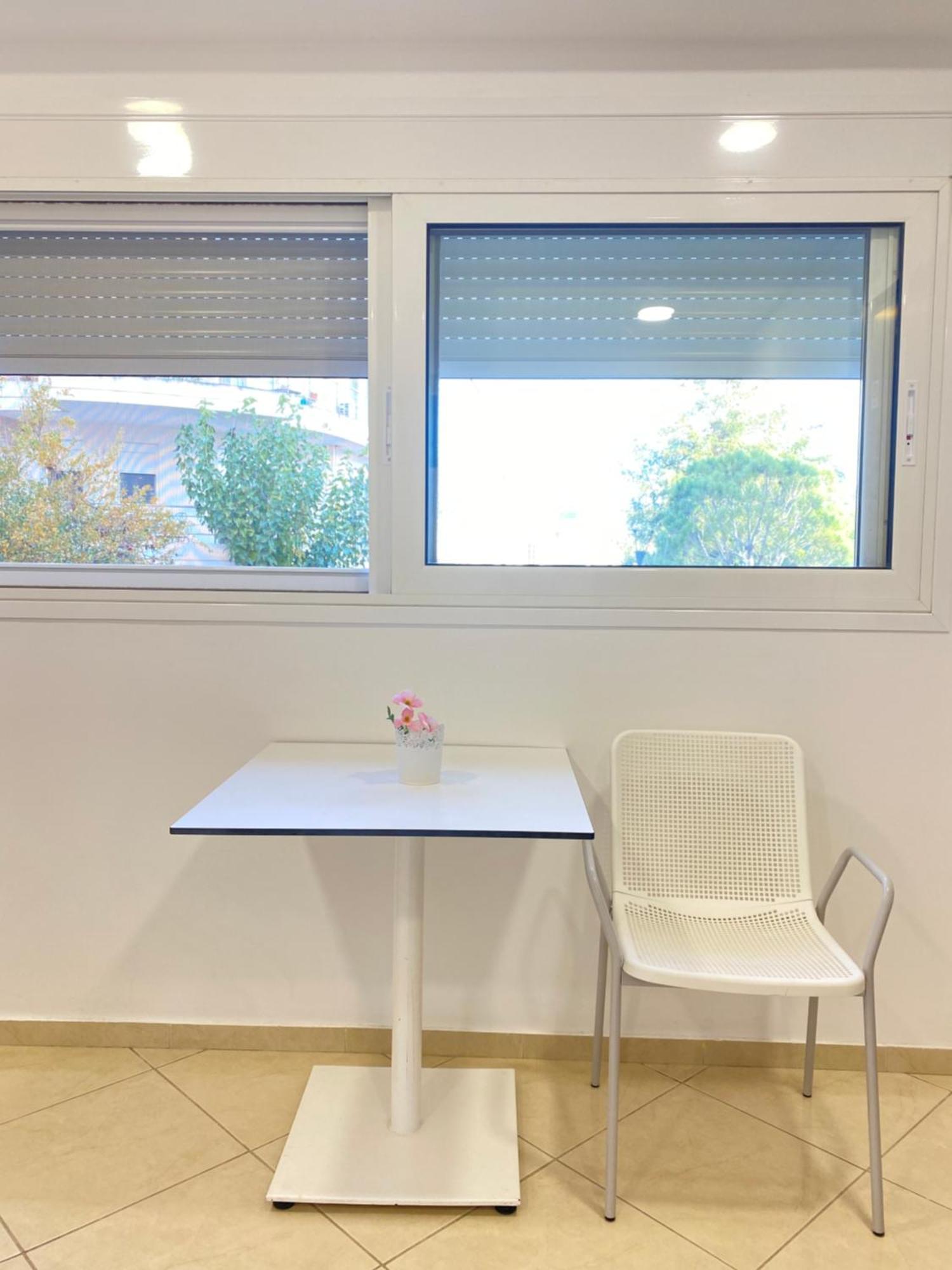 Cozy Apartment Near Airport Koropíon Exterior foto